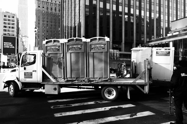 Best Portable restroom trailer rental  in Jackson, OH